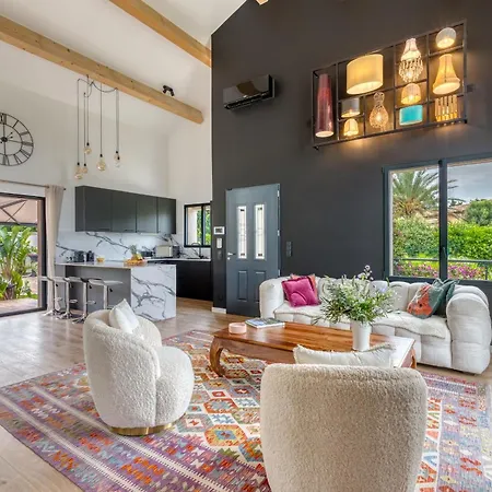 Jolie Maison Avec Vue *