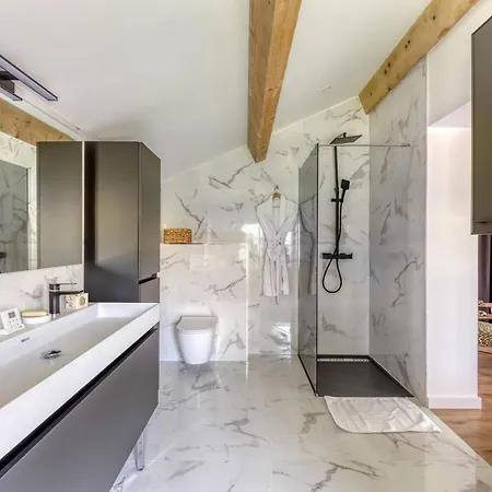 Jolie Maison Avec Vue בית נופש סן טרופז
